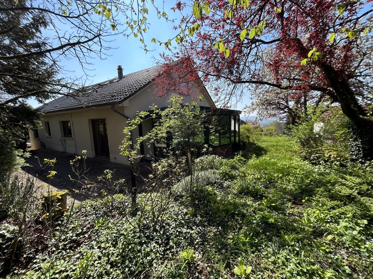 Sur les hauteurs de LUDRES